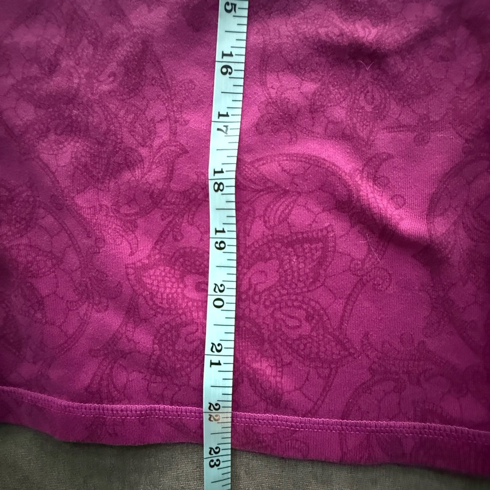 Lululemon Racerback Tank Top Size 8 - Picture 5 of 8